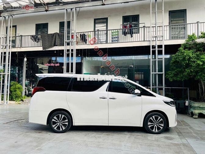 Toyota Alphard 2022