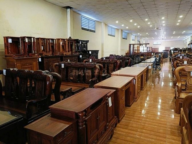 🌹 Nhà mặt tiền QL1A, TT Bến Lức, 10x90m, sổ hồng riêng, giá cực rẻ