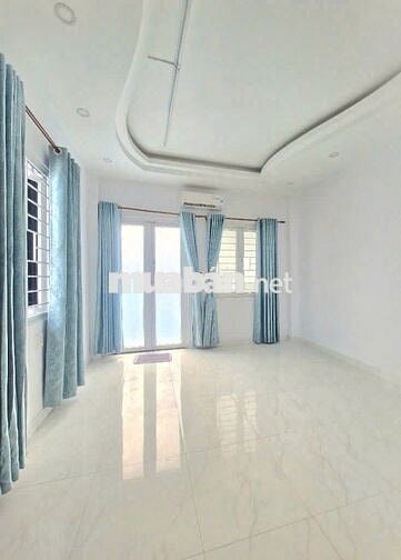 CỰC PHẨM ! CHO THUÊ NHÀ 221C Võ Văn Tần, Nhà mới 100% DTSD 400m2