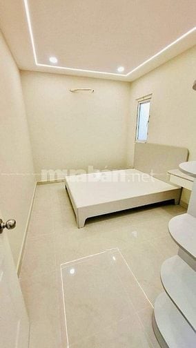 Bán căn hộ Carina Plaza diện tích 105m, 2pn, 2wc giá 3 tỷ