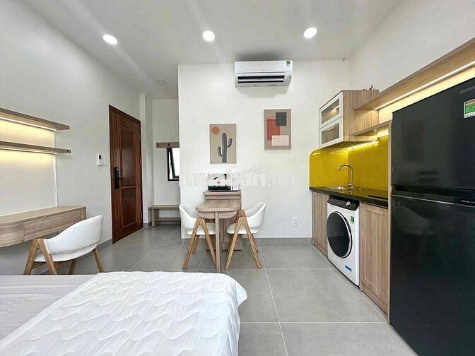 QUẬN 10- THOÁNG NỘI THẤT SANG XỊN -GẦN ĐH BÁCH KHOA, ĐH KINH TẾ