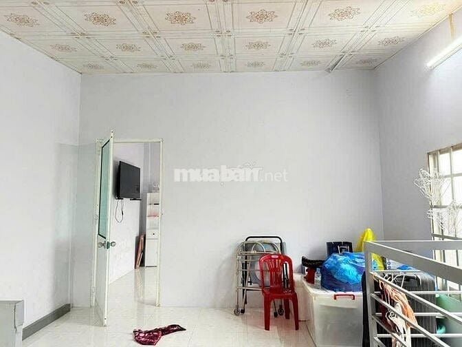 Bán gấp căn nhà cấp 4 ở Đ. Huỳnh Thị Mài , Tân Hiệp 80m2 SHR giá 810tr