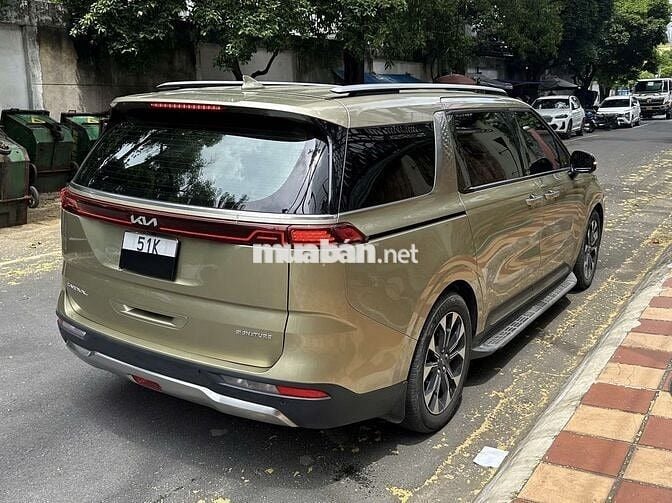 Kia Carnival 2.2D Signature Model 2023