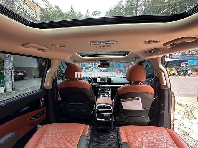 Kia Carnival 2.2D Signature Model 2023