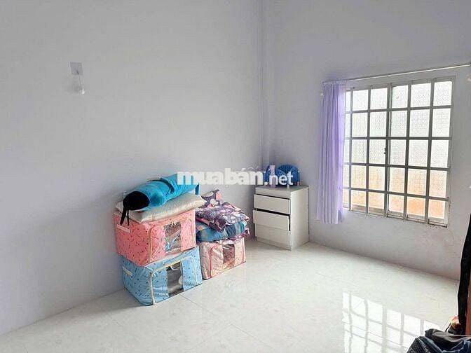 Bán gấp căn nhà cấp 4 ở Đ. Huỳnh Thị Mài , Tân Hiệp 80m2 SHR giá 810tr