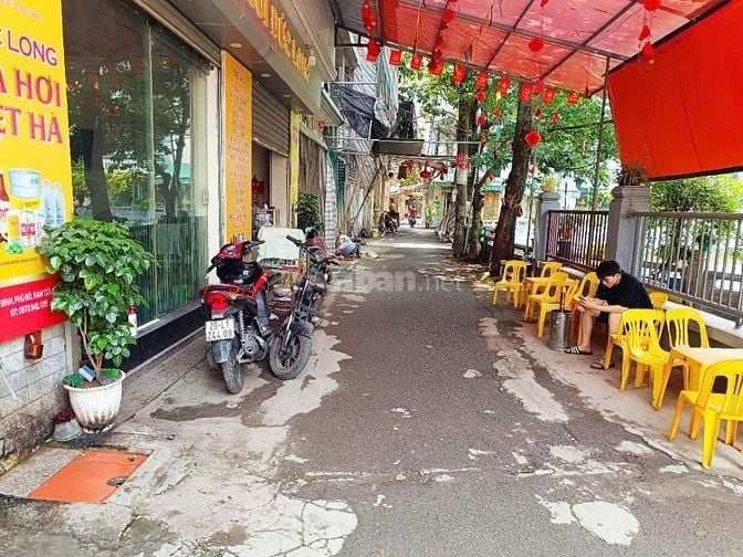 Bán nhà ngay ao đình phú đô view hồ khu dân cư đông đúc, kinh doanh