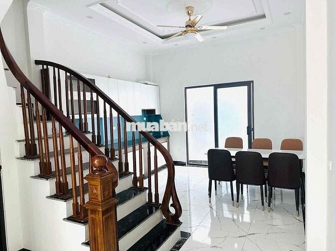 Hơn 6 tỷ có nhà hiện đại Lạc Thị, T/Trì-Oto 10m-65m*4T;MT5m