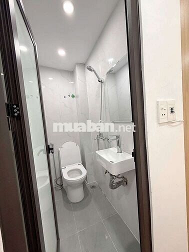 Nhà riêng Nguyễn Cao 5 tầng, nhà đẹp 3 phòng ngủ,Wc. Tầng 1 kinh doanh