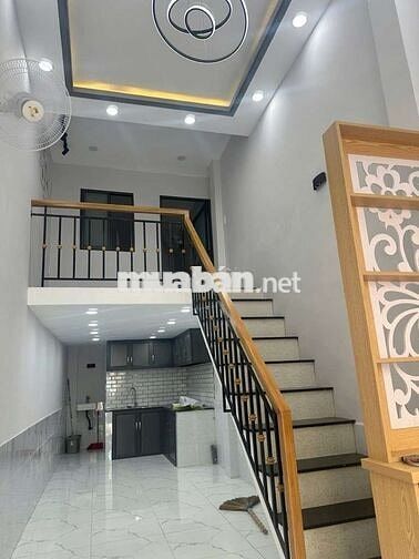 BÁN GẤP NHÀ CHIẾN LƯỢC CHỈ NHỈNH 2 TY