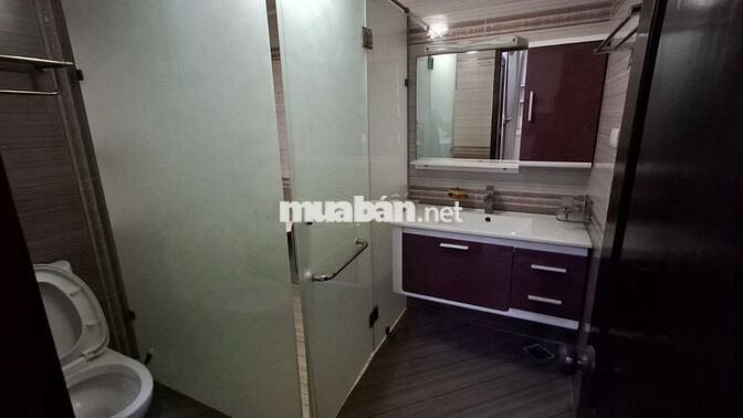 Cho thuê căn hộ 2n2wc Tôn Thất Thiệp, full đồ, thang máy giá 16 triệu