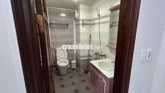 Cho thuê căn hộ 2n2wc Tôn Thất Thiệp, full đồ, thang máy giá 16 triệu
