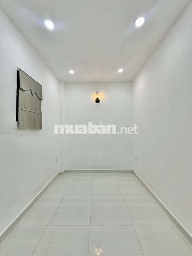 BÁN NHÀ TÂN PHÚ 2TẦNG HẺM OTO 37M 7X5