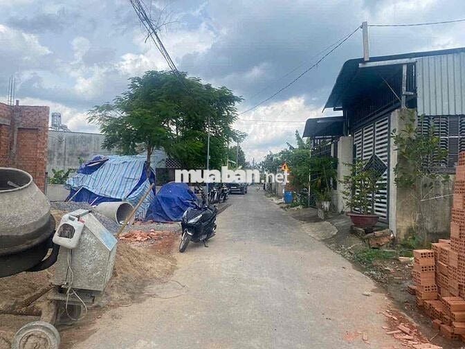 Nhà lầu thổ cư trục 16 KCN Thạnh Phú phường Tân Triều