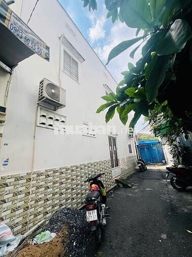 Nhà hẻm oto gần khu Bàu Cát dtsd hơn 100m2  cho thuê nguyên căn