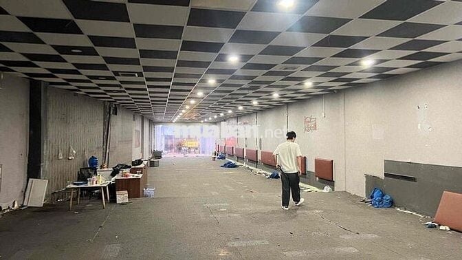 Cho Thuê MB mặt tiền đường lớn Lê Văn  Khương
