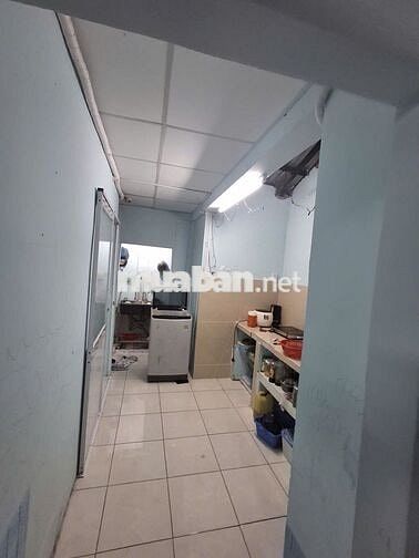 Nhà hẻm gần mặt tiền đường, DTSD 64m2, 3 phòng ngủ, TTT Phường 1, Q.4
