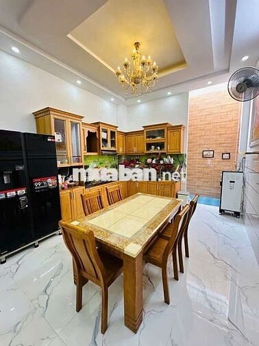 BÁN NHÀ ĐI MỸ TẶNG HẾT NỘI THẤT GIÁ 5,5TỶ TL