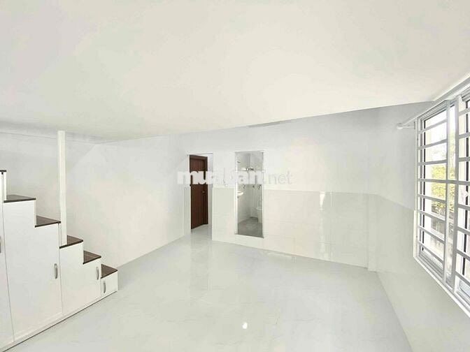 CĂN HỘ Q1_SINH VIÊN Ở_RỘNG RÃI_THOÁNG MÁT_SẠCH SẼ_CỬA SỔ LỚN_FULL NT