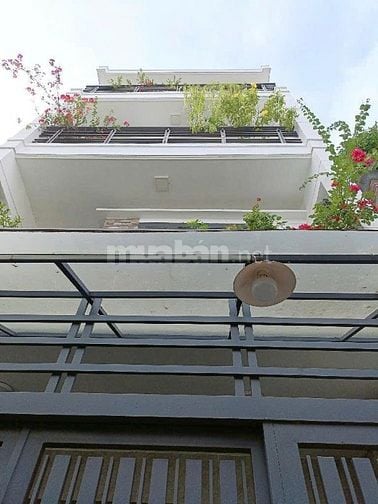 Siêu hót!Bán gấp Căn nhà khá mới Hẻm Quang Trung,P11,Gò Vấp