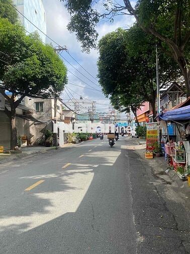 Mặt bằng dãy trọ lớn,có vỉa vè gần Aeon