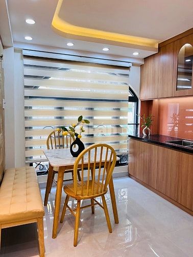Bán nhà Nguyễn Thiện Thuật, P2, Quận 3, giá bán 3,950 tỷ, 3 lầu