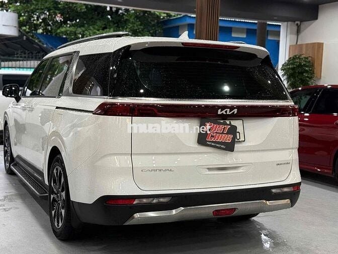 Kia Carnival 2023 Signature 2.2D - 31000 km