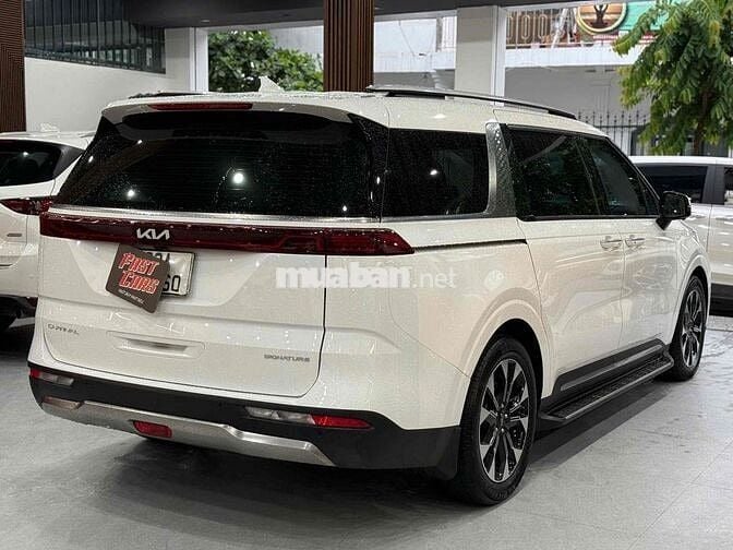 Kia Carnival 2023 Signature 2.2D - 31000 km