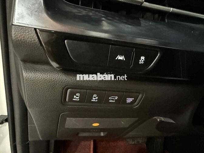 Kia Carnival 2023 Signature 2.2D - 31000 km