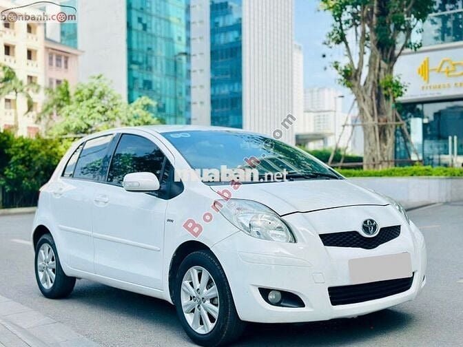 Toyota Yaris nhập khẩu thái lan 2012