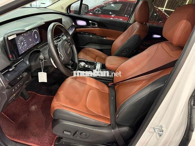 Kia Carnival 2023 Signature 2.2D - 31000 km