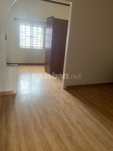 CHO THUÊ NHÀ LÝ CHIÊU HOÀNG. NHÀ HẺM TỈNH LỘ 10. NHÀ CƯ XÁ ĐÀI RA ĐA 