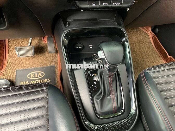 KIA Sonet 1.5 AT Premium sx 2022