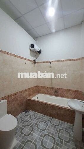 BIỆT THỰ MẶT TIỀN ĐƯỜNG GÒ DƯA GẦN BV THỦ ĐỨC. 9X27M 4PN 3WC SÂN OTO