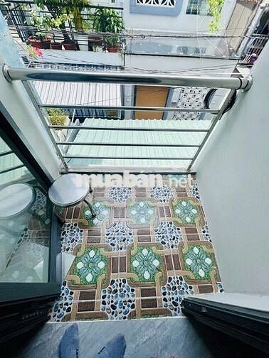 BÁN NHÀ MỚI ĐẸP, 2 TẦNG, HẺM XE HƠI, (5,3X11)M2, 4 PN, 4,2 TỶ CÒN TL
