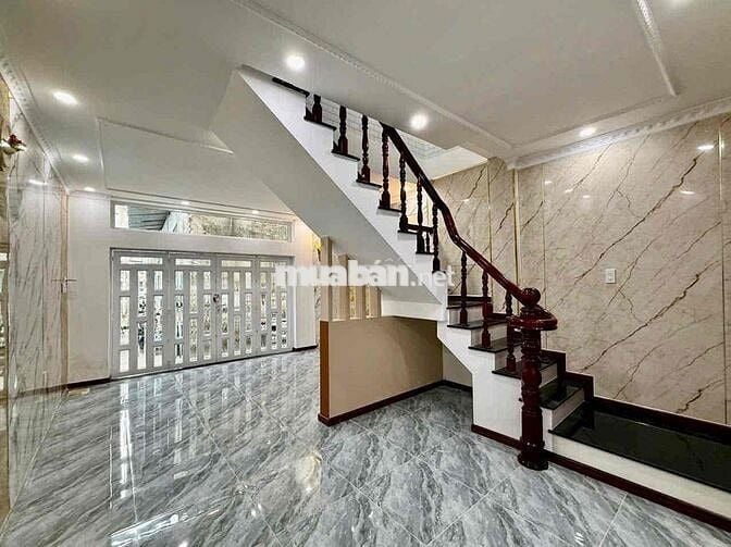 Nhà Trệt Lầu 2pngu, hoàn công, hẻm 138 Trần Hưng Đạo