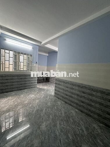 Nhà trọ 30m2 đường Phạm Văn Hai Q. Tân Bình, gần chợ PV2