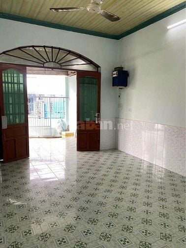 Cần bán ngay sau chợ thới tứ thới tam thôn giá 720 triệu sổ hồng riêng