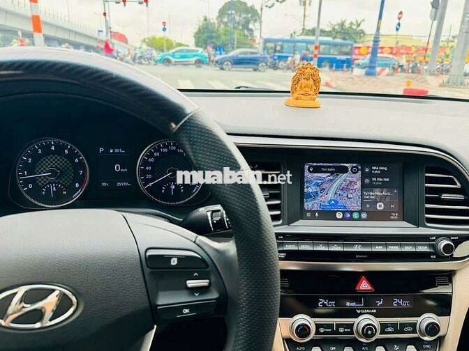 Bán xe Elantra 2021 1.6 AT - 26000 km