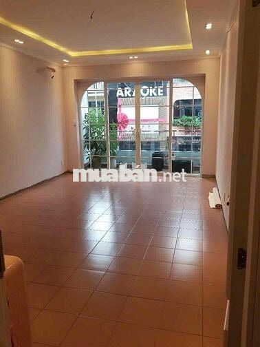 Cho thuê nhà MT Trần Bình Trọng Q5, 4x16m, trệt 4 lầu, 50 triệu