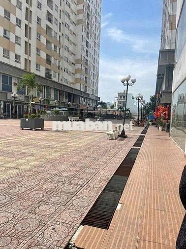 giá tốt căn hộ 68m2, 2pn sổ sẵn