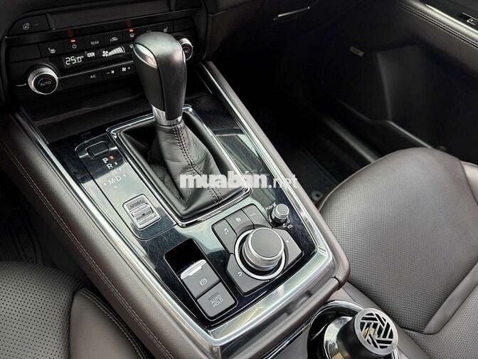 Mazda cx8 premium 2 cầu