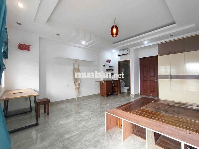 Phòng trọ ban công ngay phạm hùng nối dài kdc đại phúc