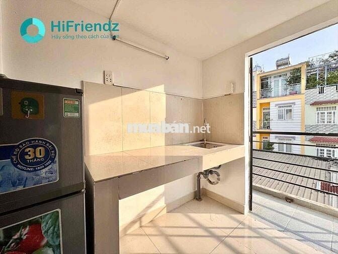 Phòng trọ gác rộng 25m2 ở được nhóm 4 bạn sinh viên kế cầu nguyễn vcu