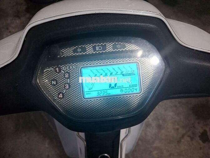 Wave hàn quốc 50Cc. Bs 83 sóc trăng .cà vẹt đầy đủ