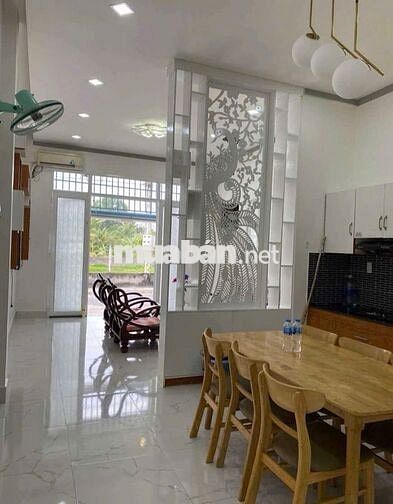 Bán gấp căn nhà cấp 4 ở ngay Tân Hiệp, Hóc Môn, Giá 850 Triệu, sổ sẵn
