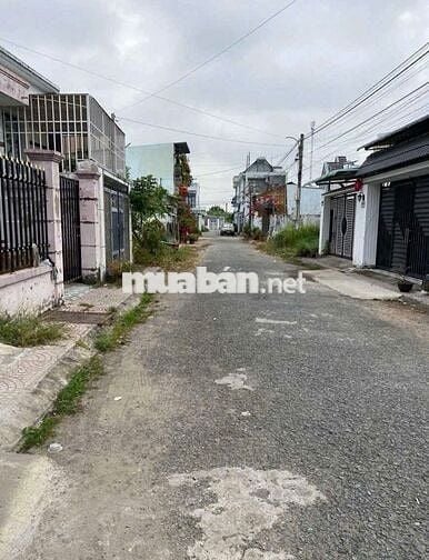 Bán gấp căn nhà cấp 4 ở ngay Tân Hiệp, Hóc Môn, Giá 850 Triệu, sổ sẵn
