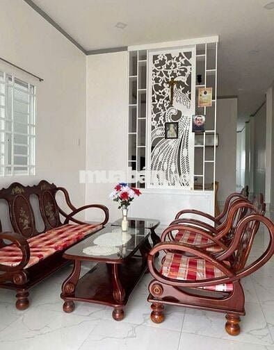 Bán gấp căn nhà cấp 4 ở ngay Tân Hiệp, Hóc Môn, Giá 850 Triệu, sổ sẵn