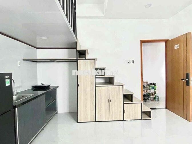 Phòng trọ rộng gác cửa sổ trời ở 2-3 người gần Parc mall Q8
