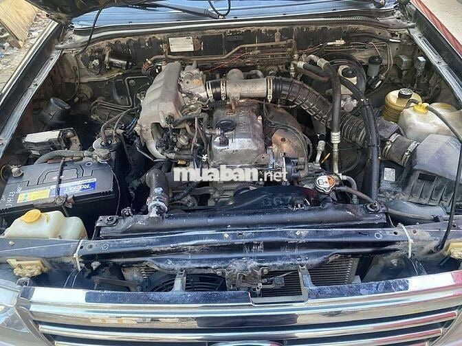 E cần thanh lý ford everest 2006 máy xăng.