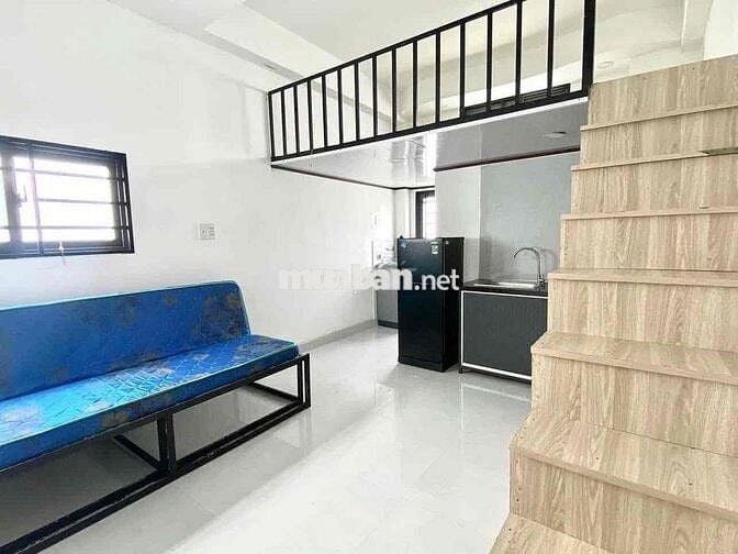Phòng trọ rộng gác cửa sổ trời ở 2-3 người gần Parc mall Q8